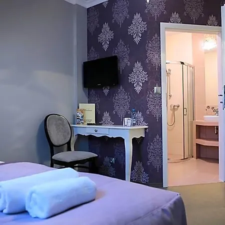 Madelaine Hotel Lwowek Slaski