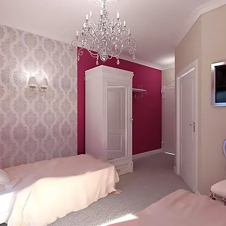 Madelaine Hotel Lwowek Slaski