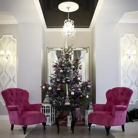 Hotel Madelaine 3*
