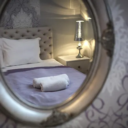 Madelaine Lwówek Śląski