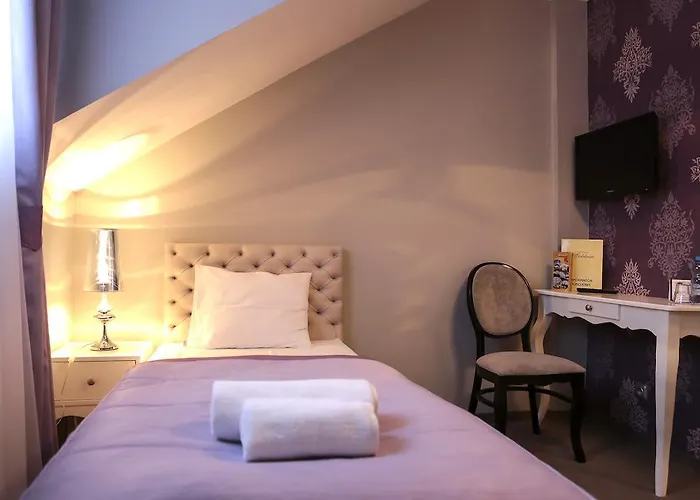 Madelaine Lwowek Slaski